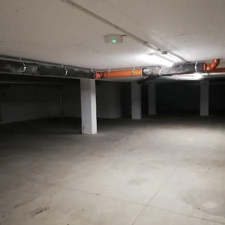 Centrum Wieckowskiego 公寓 罗兹